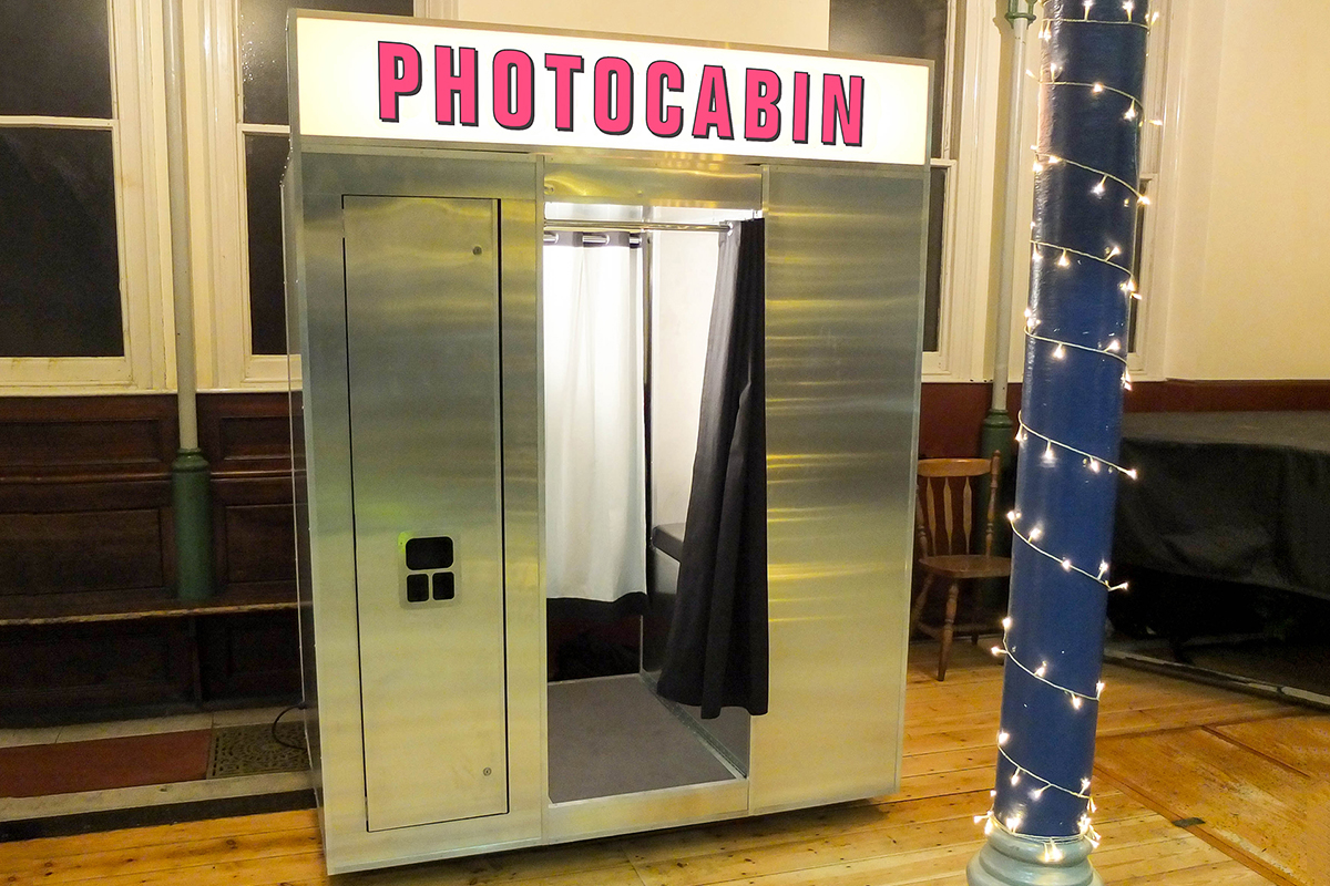 Snap, Share, Smile: Fun and Affordable Photo Booths for Hire in Hull